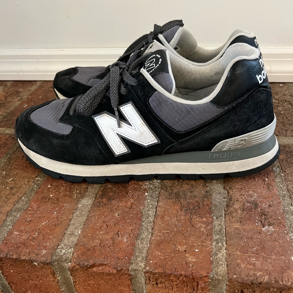 New Balance 574 XML574DZB Mens Size 11.5 Black Suede Lifestyle Sneakers Shoes